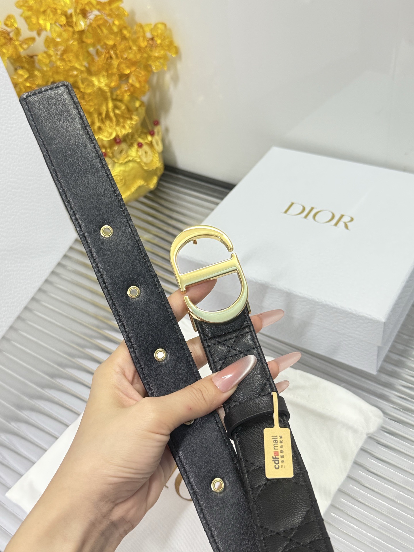 Dior 宽度：𝟯.𝟬𝗰𝗺 迪奥 Dior « 配全套 原包装 » 进口 小羊皮/皮质柔软舒适+精品纯铜扣