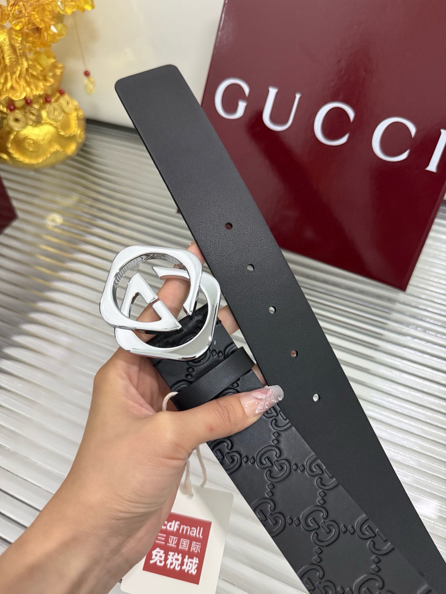 Gucci 宽度：𝟰.𝟬𝗰𝗺 古驰 Gucci « 配全套 原包装 » 黑花纹 特殊供货渠道 意大利