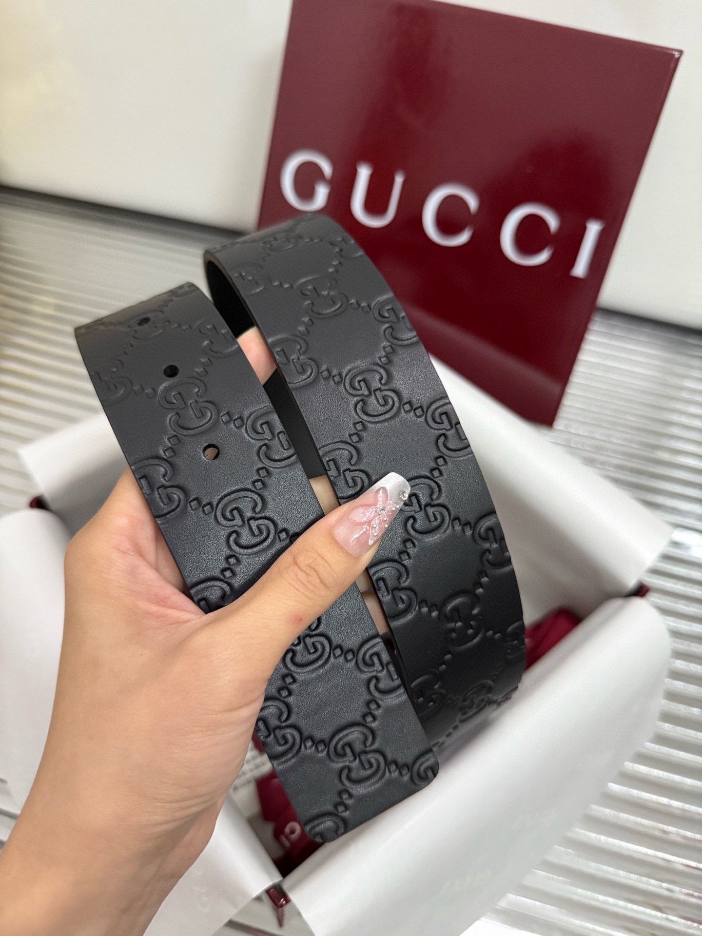 Gucci 宽度：𝟰.𝟬𝗰𝗺 古驰 Gucci « 配全套 原包装 » 黑花纹 特殊供货渠道 意大利