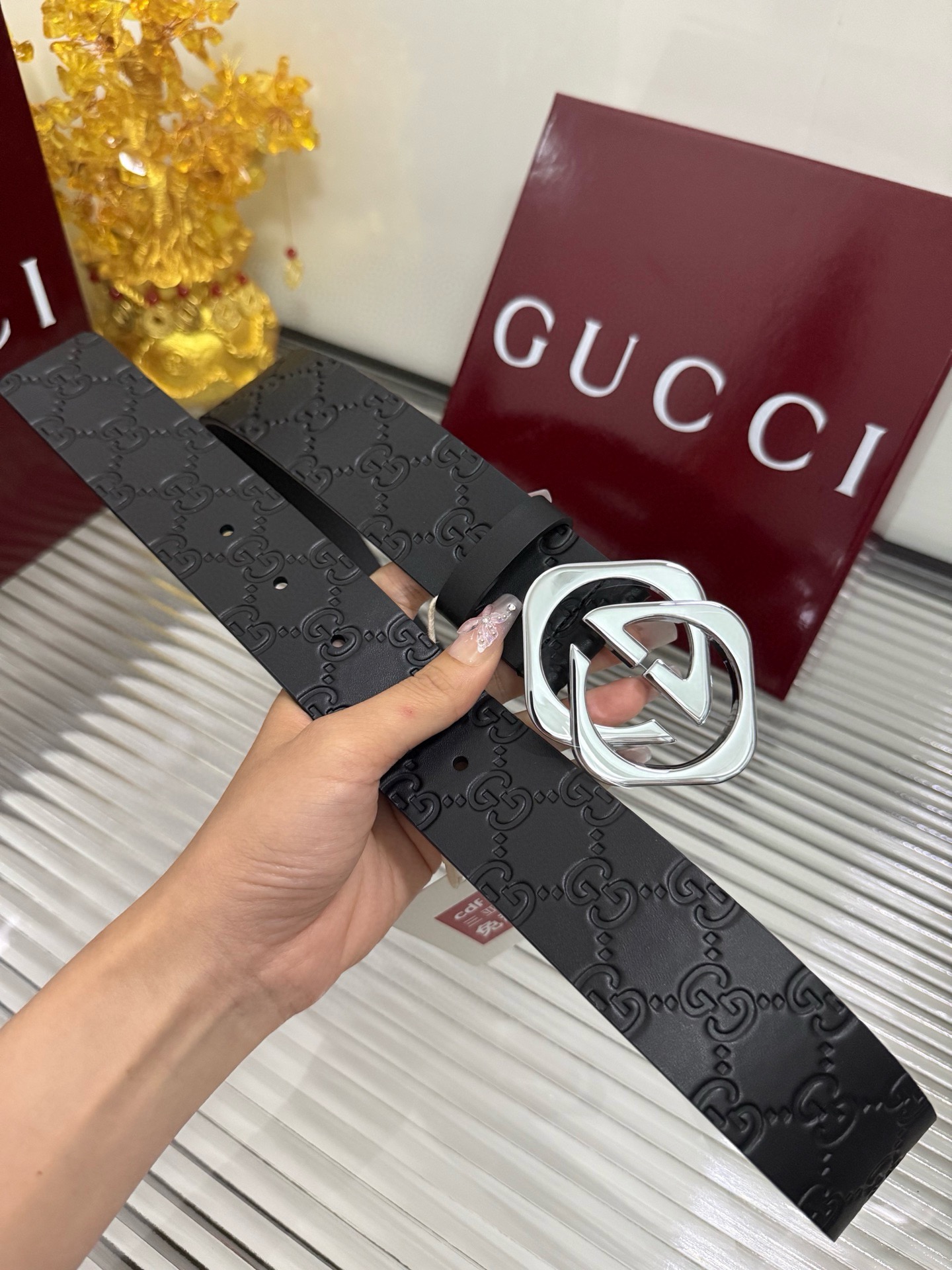 Gucci 宽度：𝟰.𝟬𝗰𝗺 古驰 Gucci « 配全套 原包装 » 黑花纹 特殊供货渠道 意大利