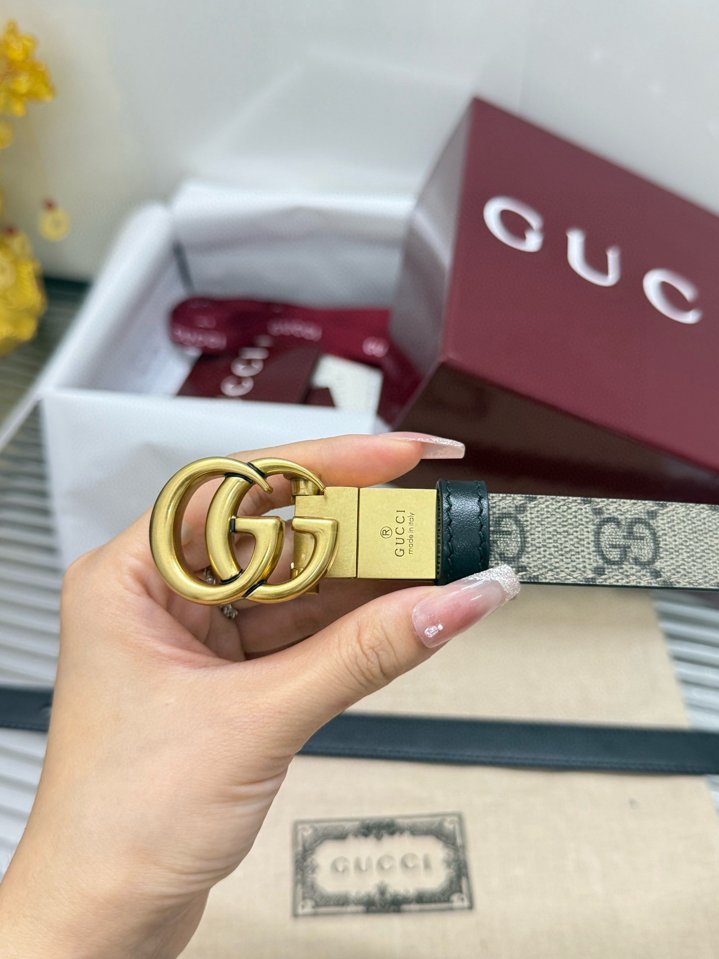 Gucci 宽度：𝟮 𝟬𝗰𝗺 𝐌𝐞𝐧'𝐬 𝐛𝐞𝐥𝐭 古驰 Gucci « 配全套 原包装 » 双面可使用 花纹/平纹黑 进口小牛皮+精品做旧纯铜五金扣