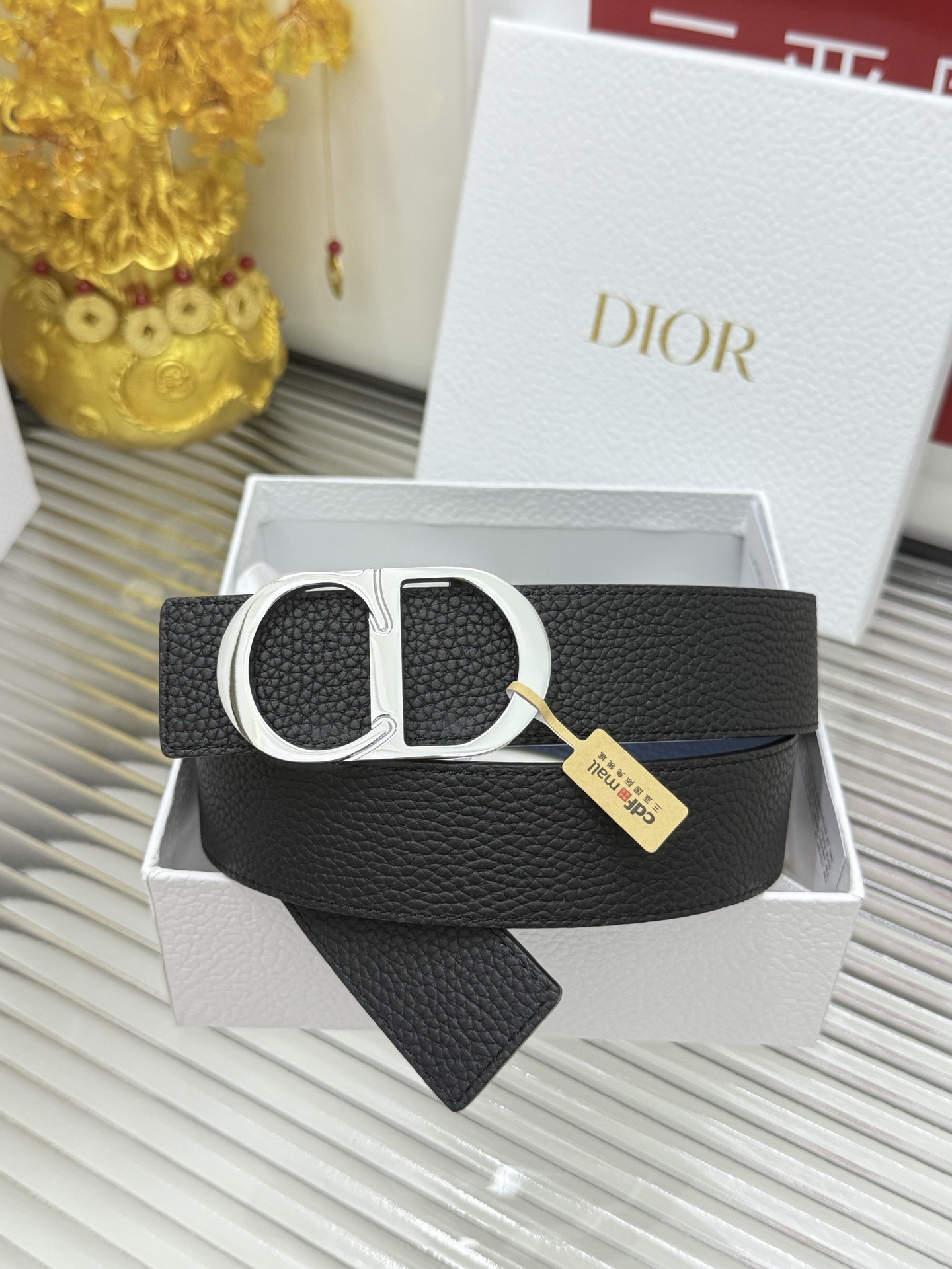 Dior 宽度：𝟑 𝟱𝗰𝗺 迪奥Dior « 配全套 原包装 » 系列 双面可使用黑+蓝 进口小牛皮荔枝纹+精品纯铜五金扣