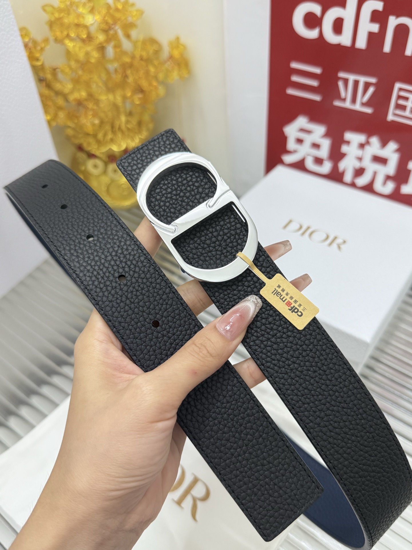 Dior 宽度：𝟑 𝟱𝗰𝗺 迪奥Dior « 配全套 原包装 » 系列 双面可使用黑+蓝 进口小牛皮荔枝纹+精品纯铜五金扣