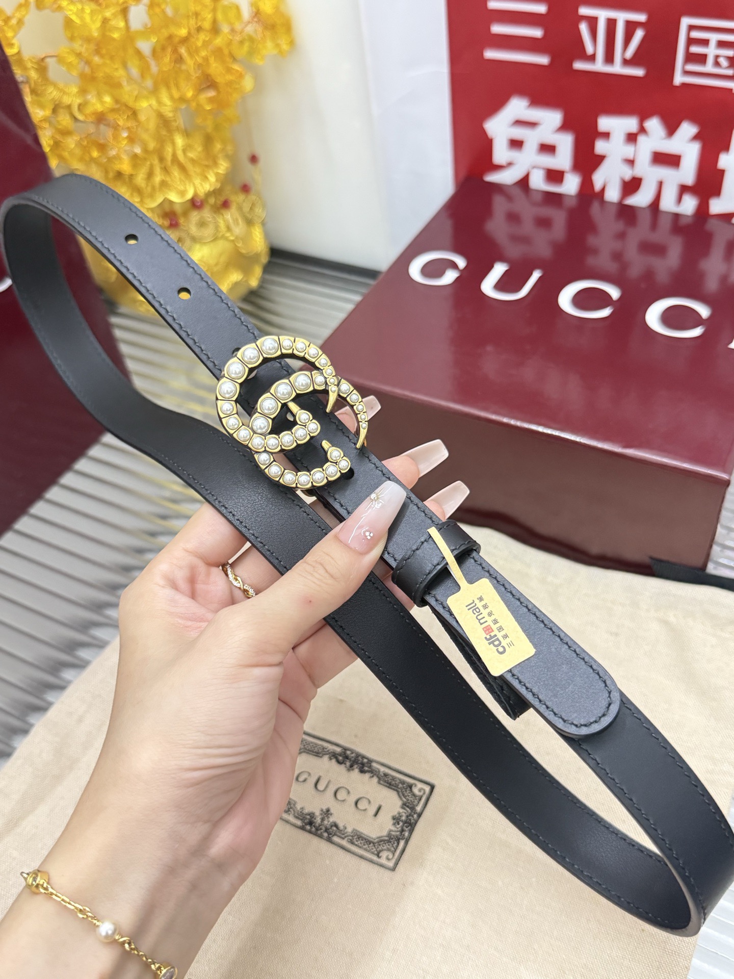Gucci 宽度：𝟮 𝟬𝗰𝗺 古驰 Gucci « 配全套 原包装 » 小牛皮+精品纯铜镶珠牢固不掉 代购正货级 · 精细完美走线 细节 工整 高品质质量