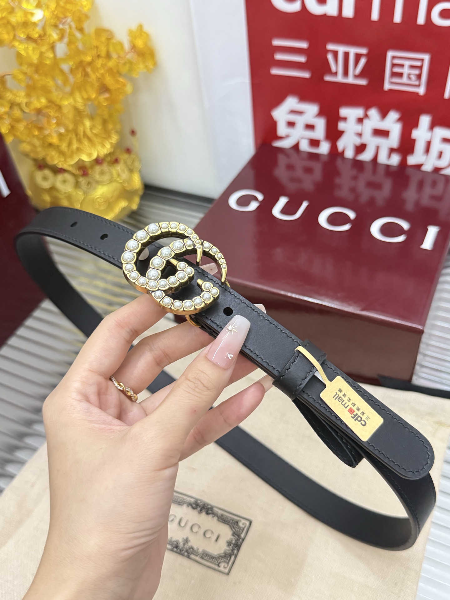 Gucci 宽度：𝟮 𝟬𝗰𝗺 古驰 Gucci « 配全套 原包装 » 小牛皮+精品纯铜镶珠牢固不掉 代购正货级 · 精细完美走线 细节 工整 高品质质量
