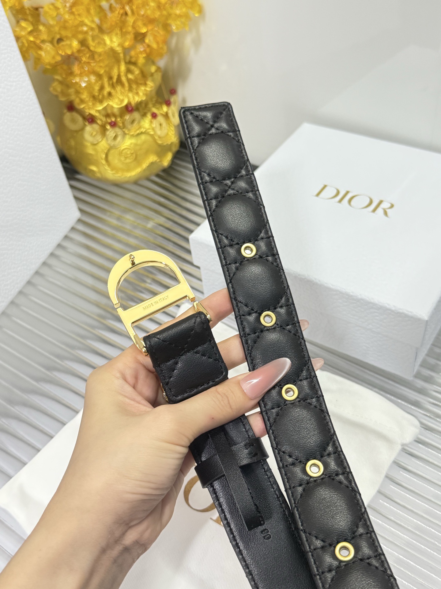 Dior 宽度：𝟯.𝟬𝗰𝗺 迪奥 Dior « 配全套 原包装 » 进口 小羊皮/皮质柔软舒适+精品纯铜扣