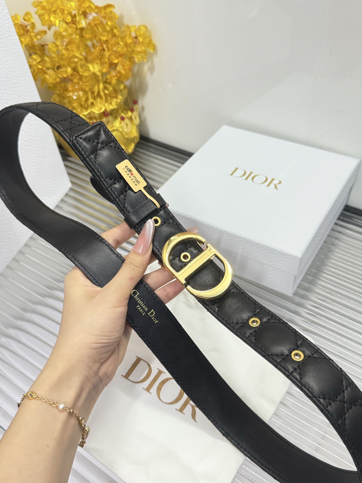 Dior 宽度：𝟯.𝟬𝗰𝗺 迪奥 Dior « 配全套 原包装 » 进口 小羊皮/皮质柔软舒适+精品纯铜扣