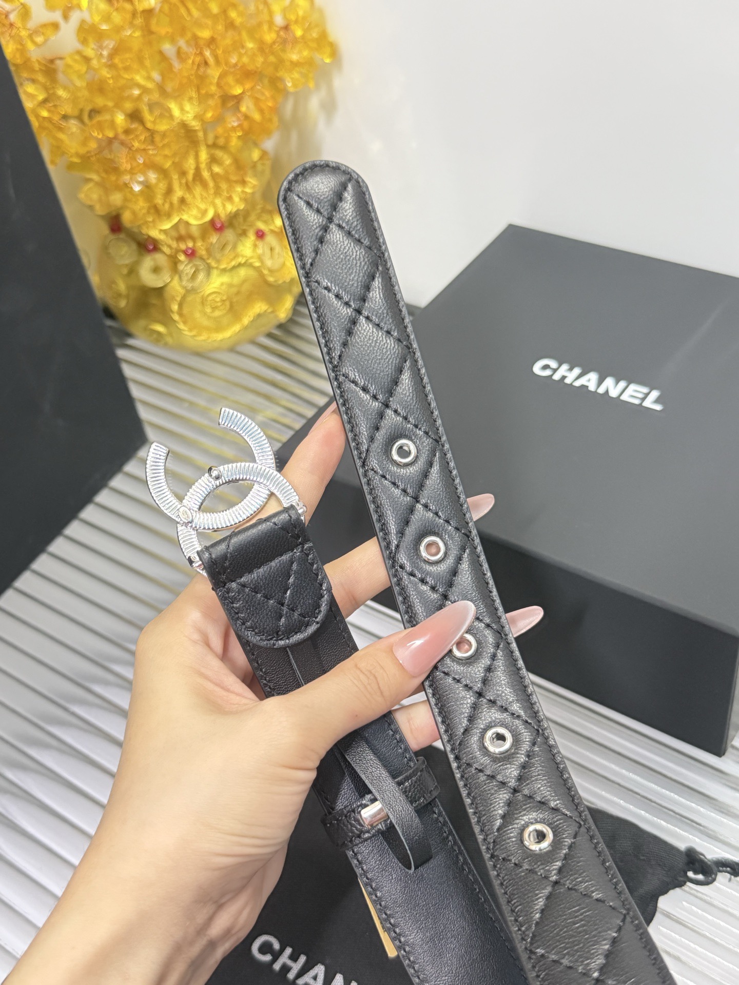 Chanel 宽度：𝟯 𝟬𝗰𝗺 香奈儿 CHANEL « 配全套 原包装 » 进口 小羊皮/皮质柔软舒适+精品纯铜扣𝟐𝟓新款/背面小细节钢印