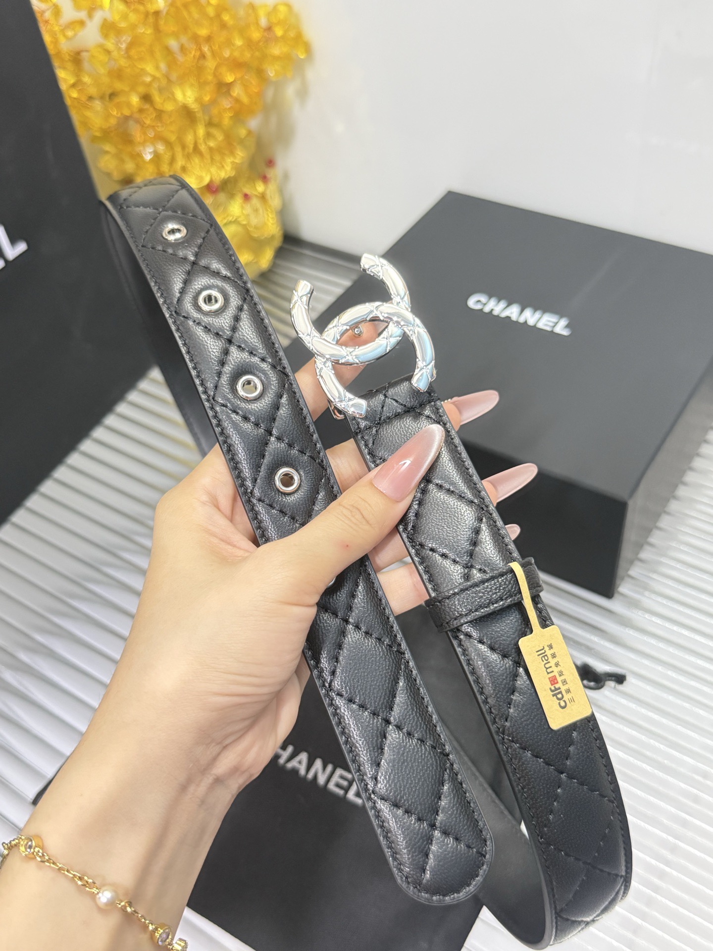 Chanel 宽度：𝟯 𝟬𝗰𝗺 香奈儿 CHANEL « 配全套 原包装 » 进口 小羊皮/皮质柔软舒适+精品纯铜扣𝟐𝟓新款/背面小细节钢印