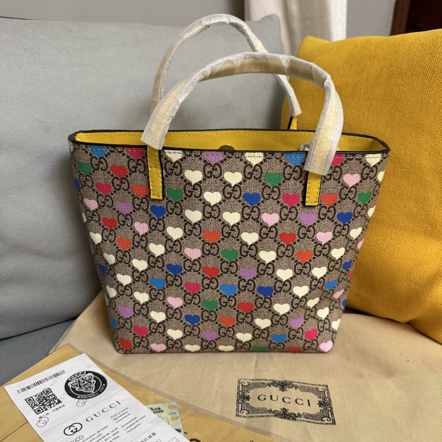 Bolso tote de corazón arcoíris Tamaño: 20*21*10 Empaque: bolsa de polvo