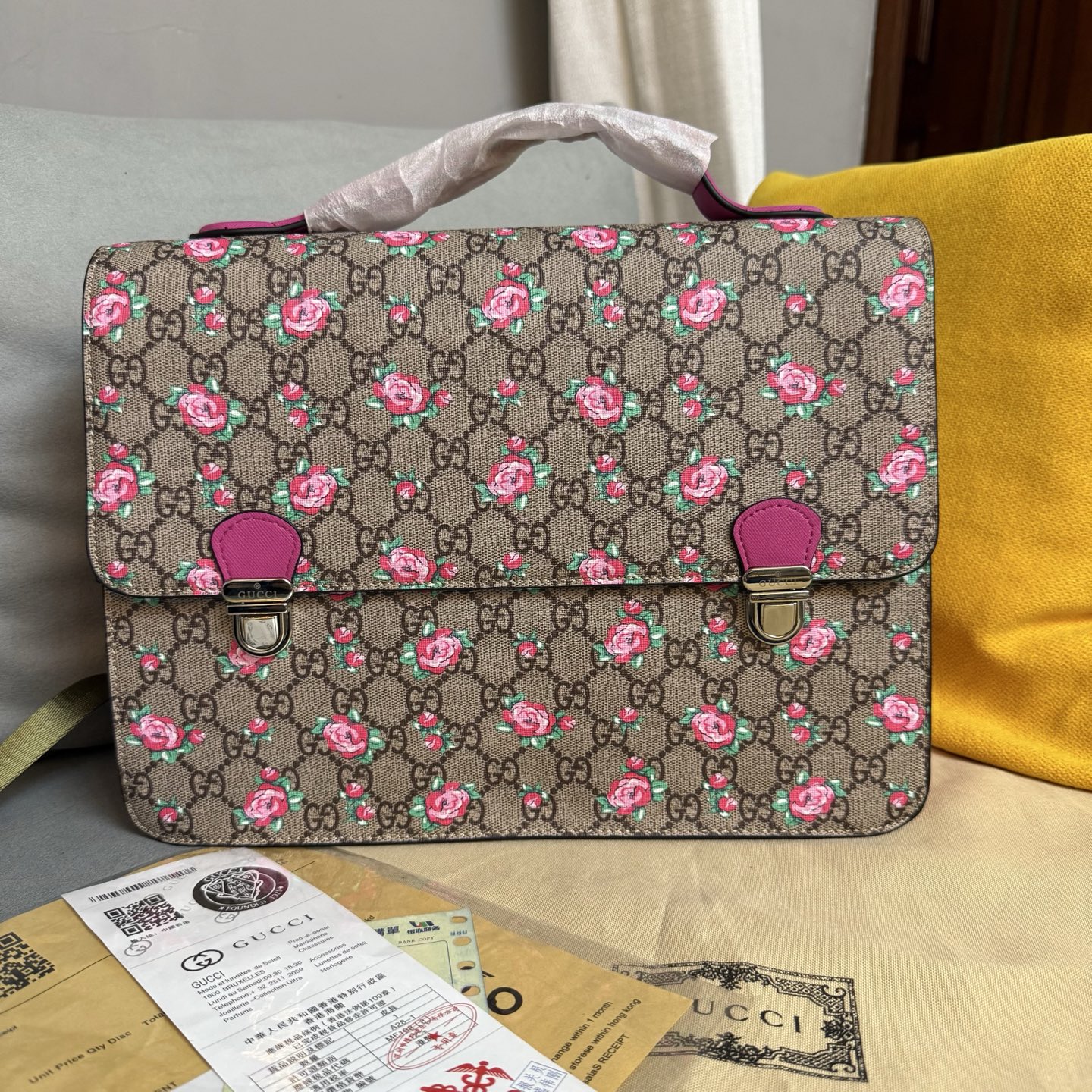 Mochila Rose tamaño 28*25*11 embalaje: bolsa para el polvo