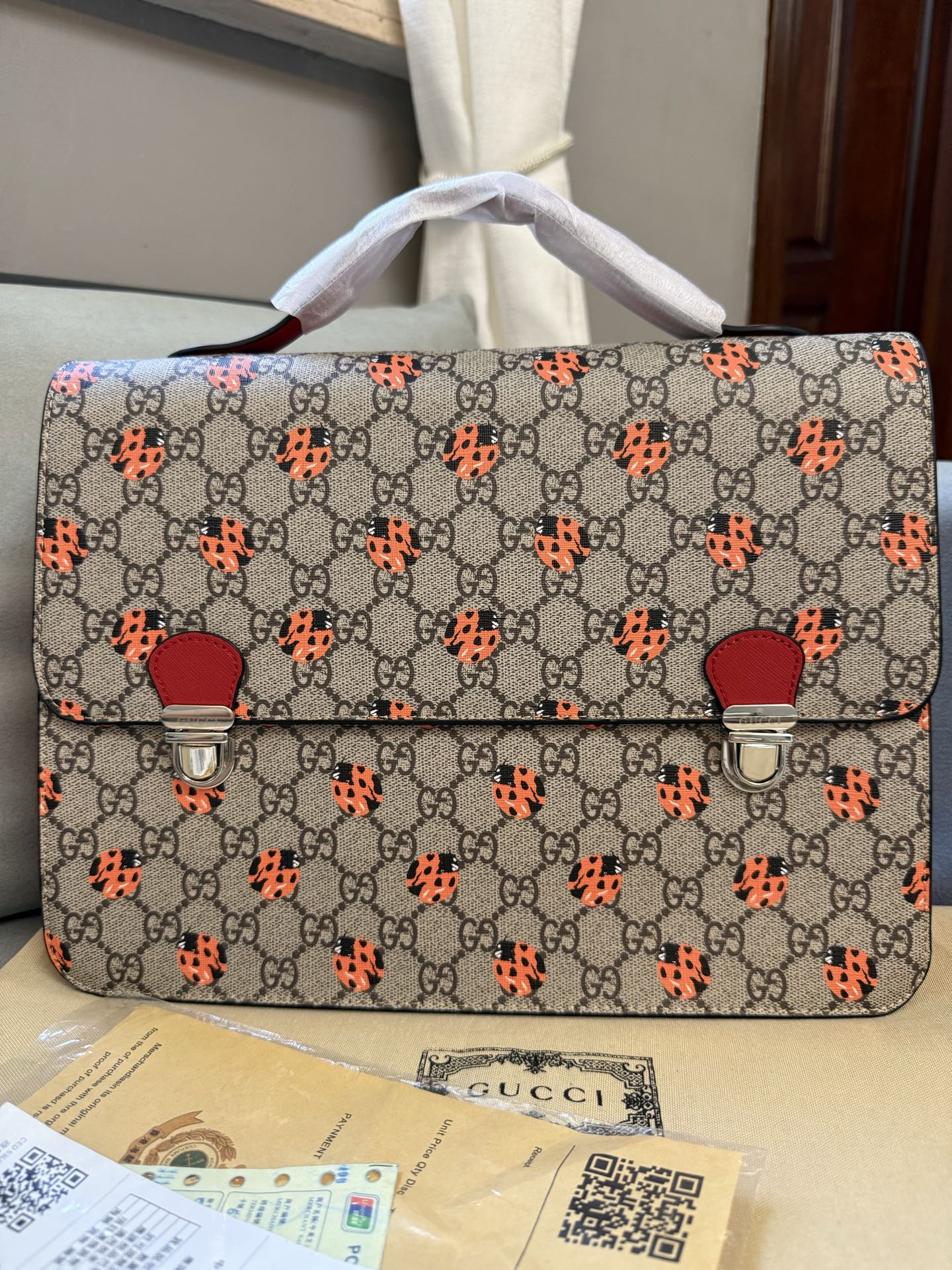 Mochila Ladybug tamaño 28*25*11 embalaje: bolsa guardapolvo