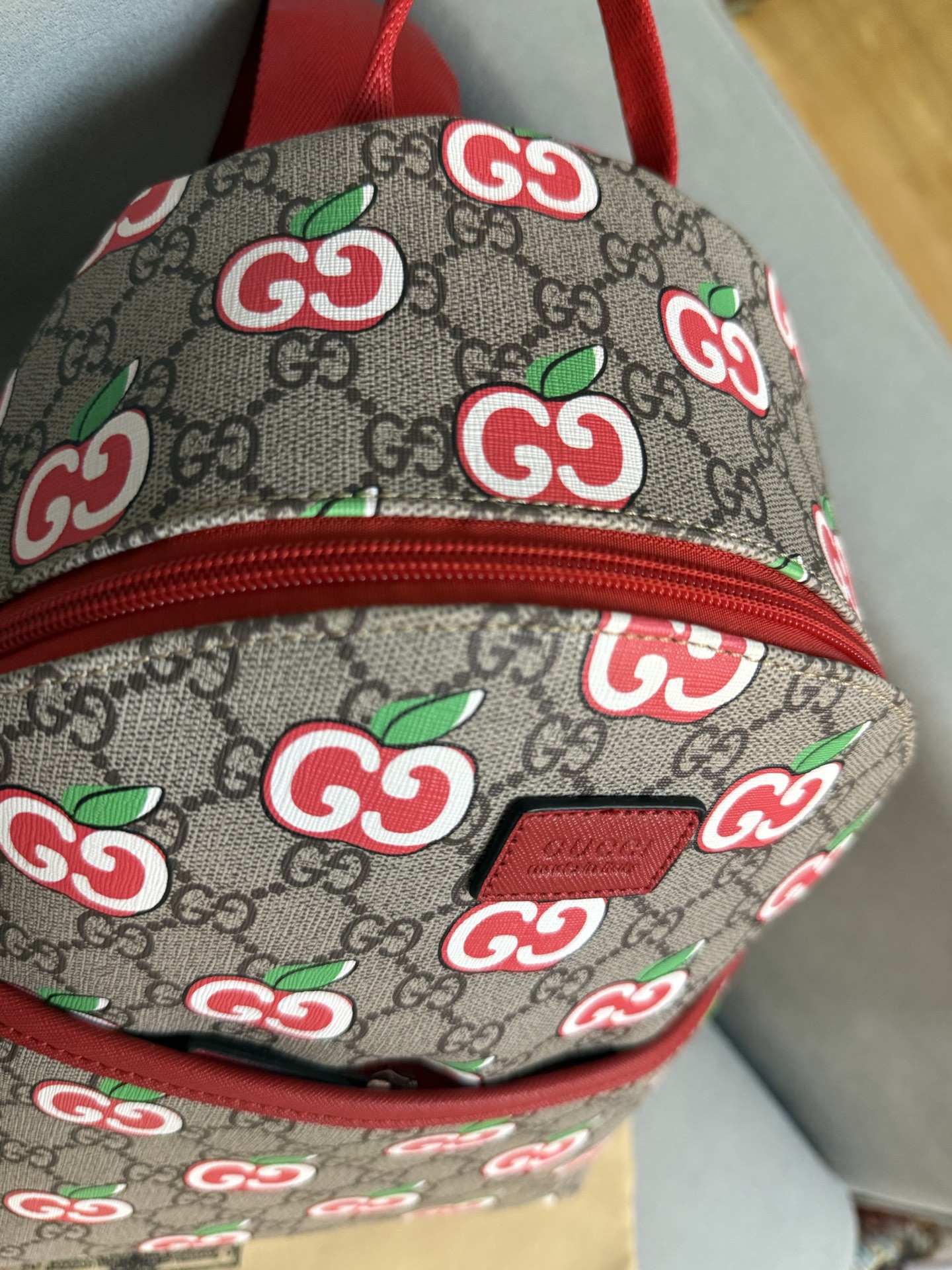 Mochila de Manzana, medidas: 32*25*11, embalaje: bolsa antipolvo