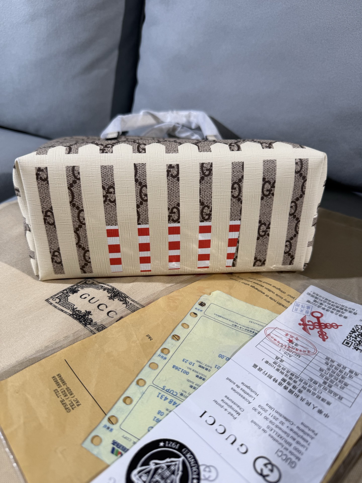 Bolso de mano Bichón Tamaño: 20*21*10 Empaque: bolsa anti-polvo