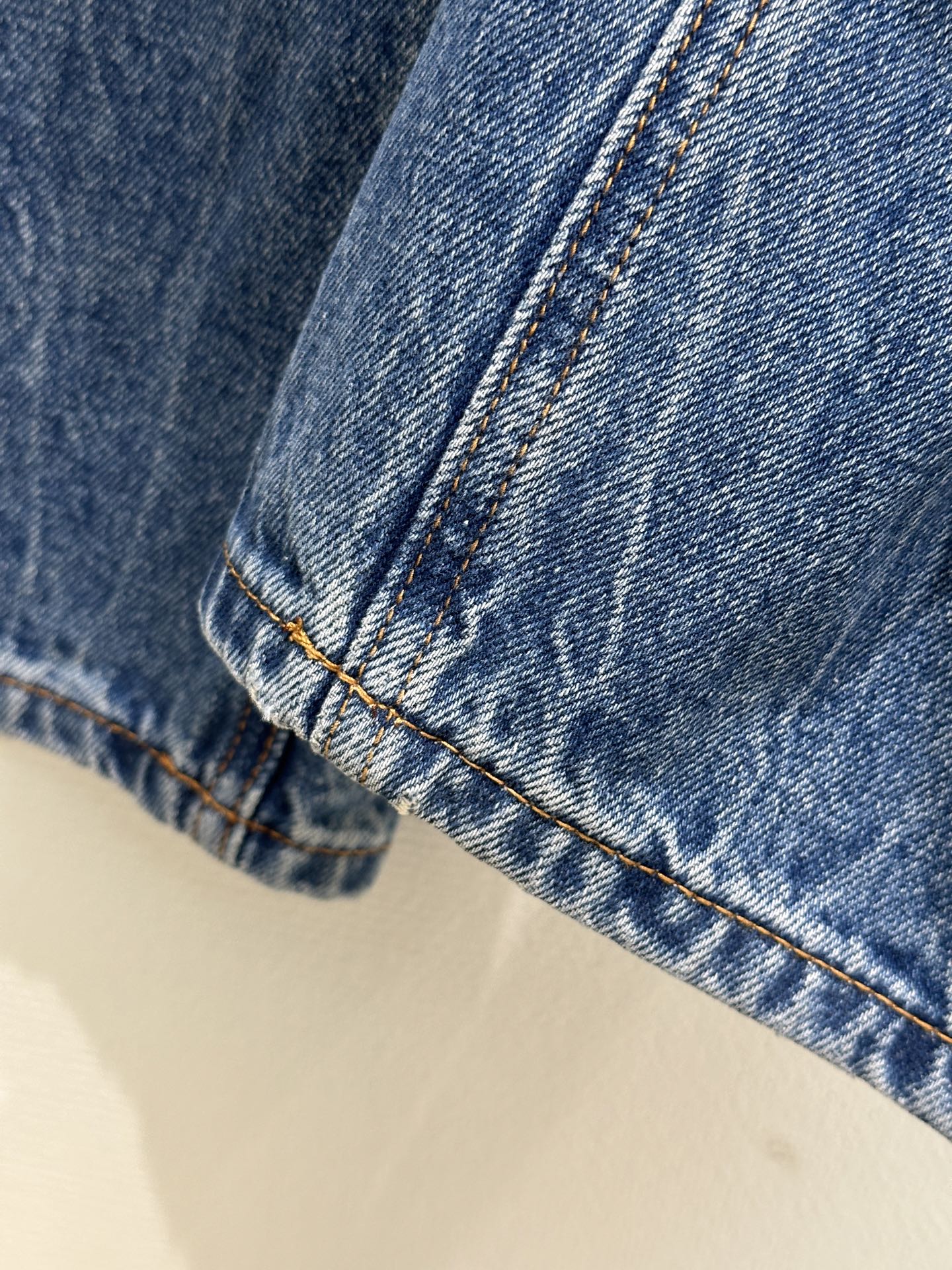 “Stylish Women’s Suit with Lantern Jeans for Summer Fashion” - 图片 7