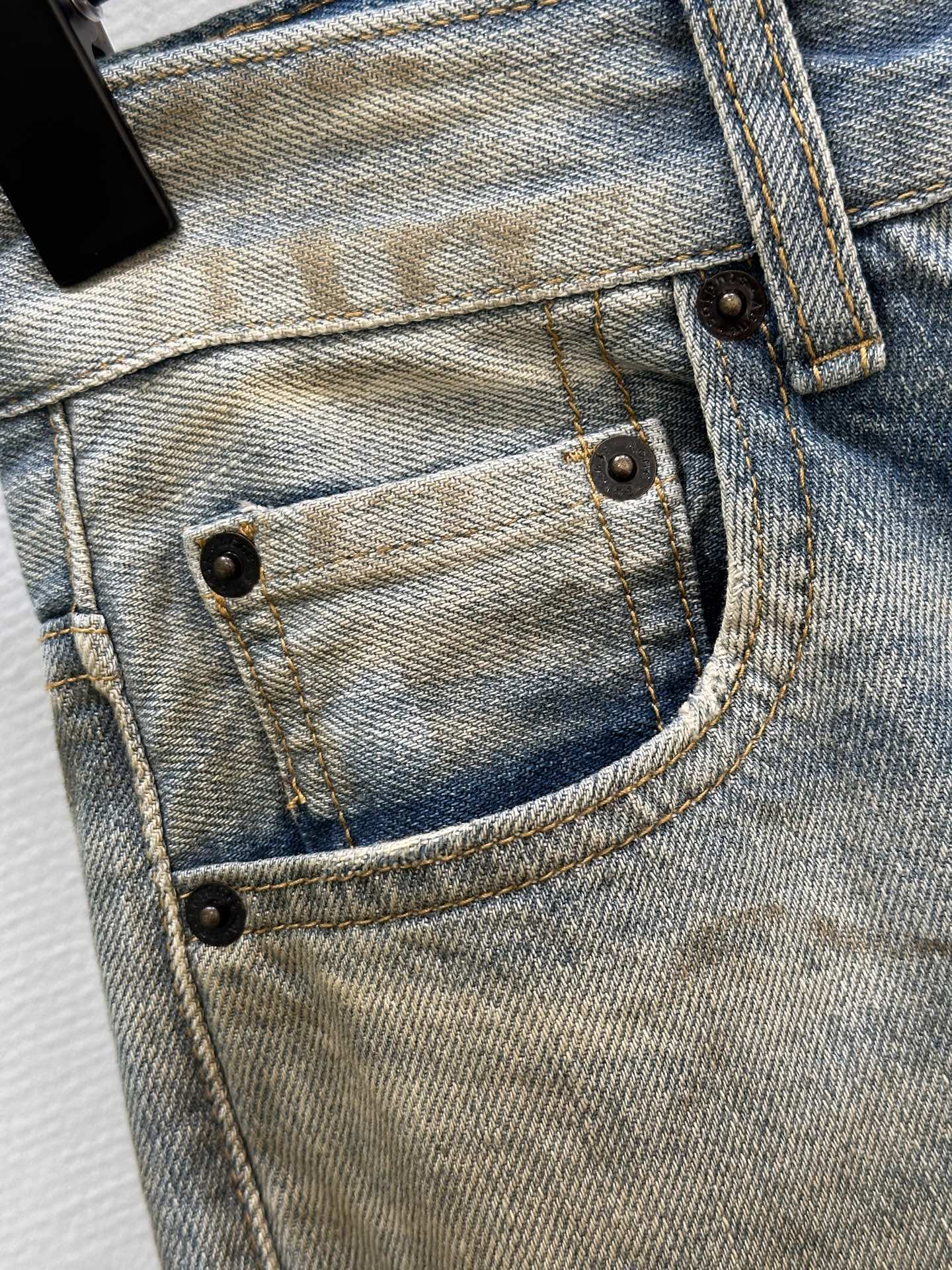 New Super-Sized Female Suit: Summer Jeans with Liberal Fit and Leather Bags - 图片 4