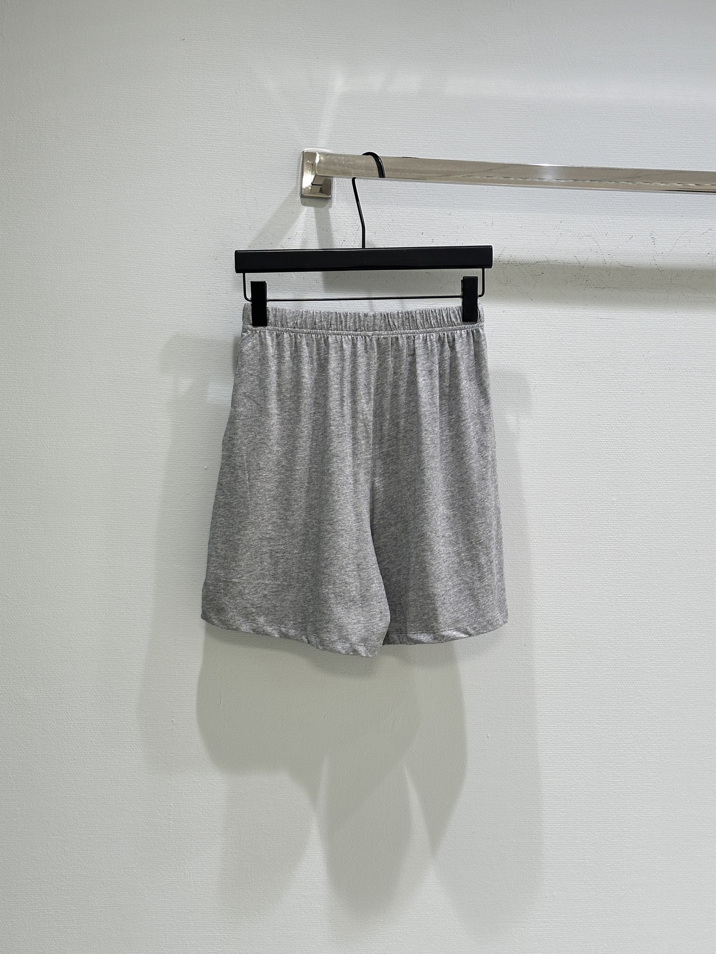 New Miu Miu Knitted Bermuda Shorts Suit for Single Women: Cash Supply, Gray SML - 图片 7