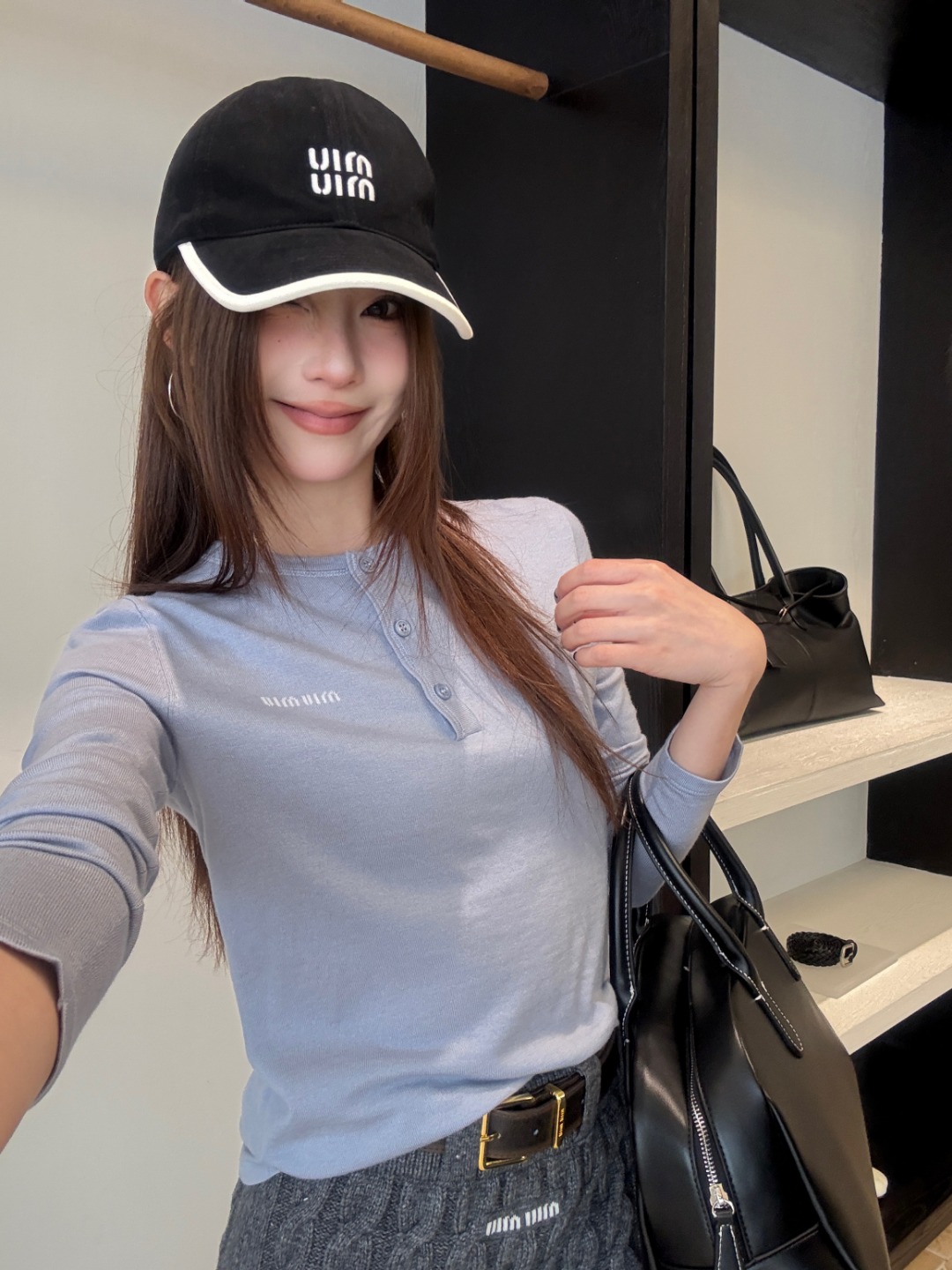 NO:687524,,,19860909,,,Women's clothing