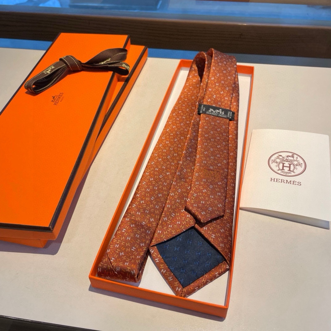 配包装爱马仕男士新款领带系列让男士可以充分展示自己个性100%顶级斜纹真丝手工定制