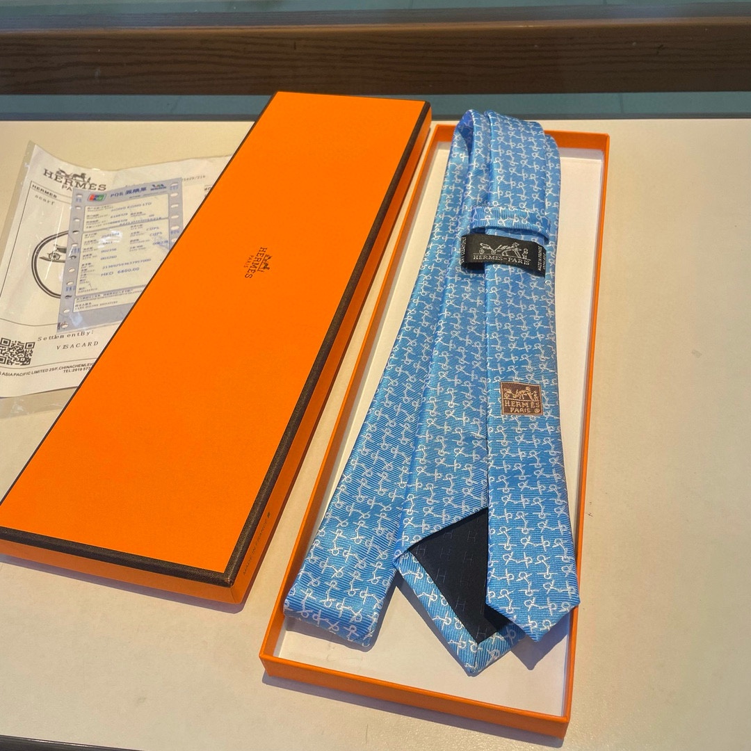 配包装领带新款出货啦爱马仕男士新款领带系列让男士可以充分展示自己个性100%顶级斜纹真丝手工定制
