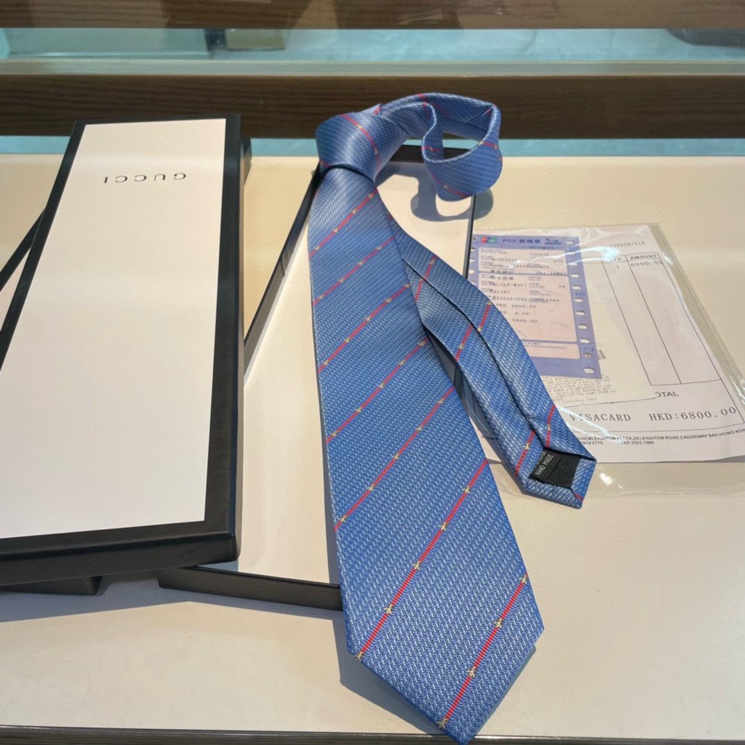 特价配包装男士领带系列稀有采用专柜经典主题动物蜜蜂绣花展现精湛手工与时尚优雅的理想选择这款领带将标志性完