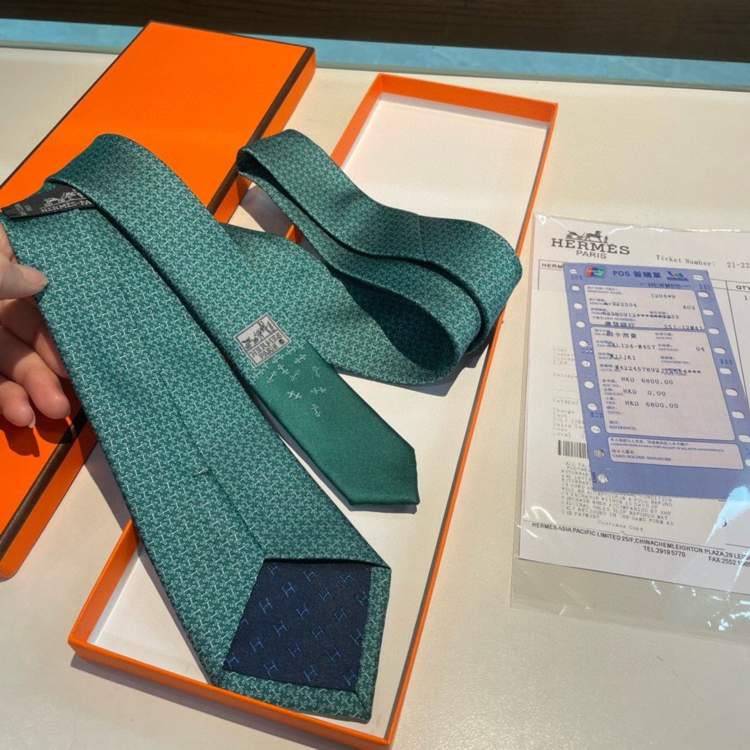 特价配包装男士新款领带系列H马衔扣印花领带稀有H家每年都有一千条不同印花的领带面世从最初的多以几何图案表