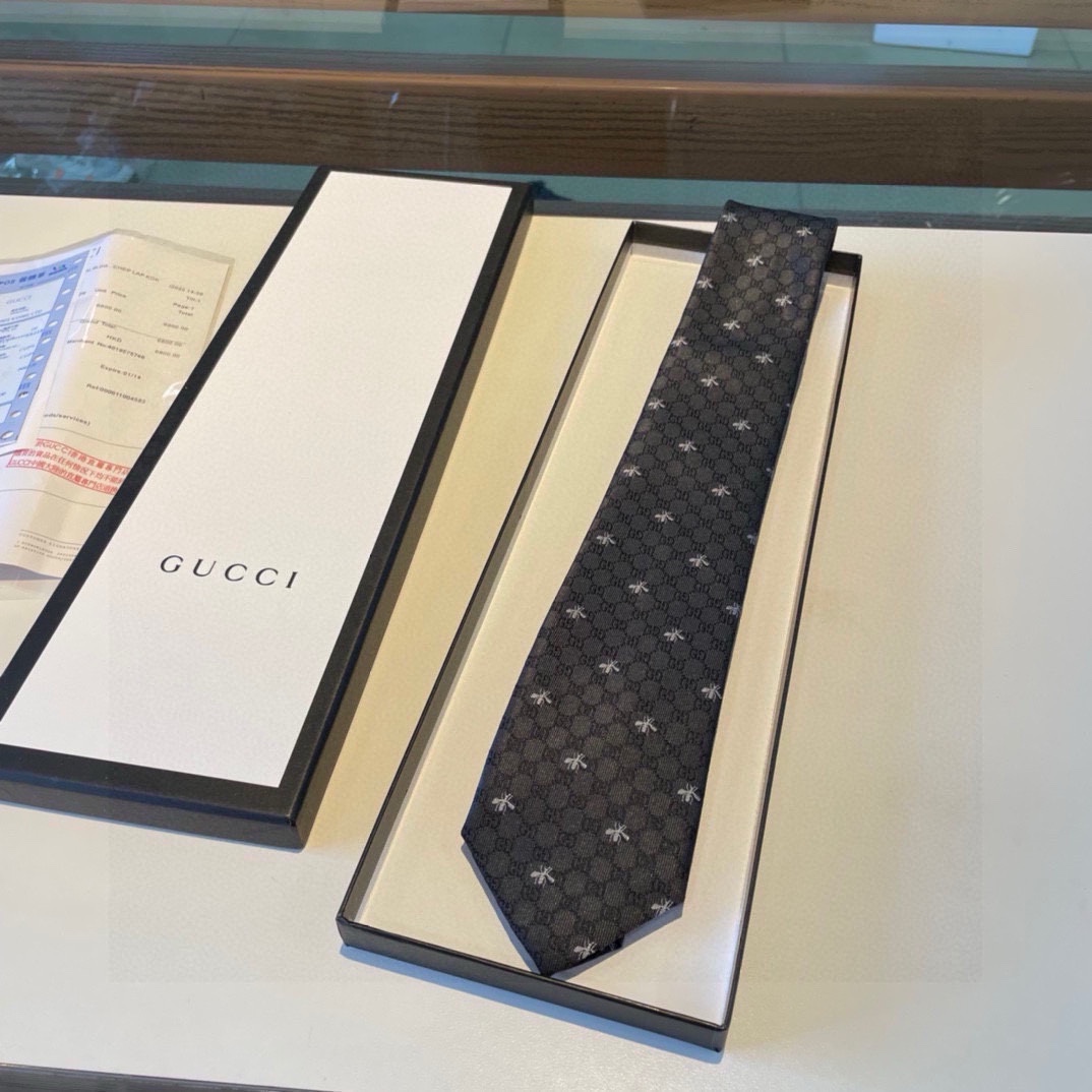 特价配包装G家专柜新款GG蜜蜂印花领带男士领带稀有采用经典小GLOGO提花展现精湛手工与时尚优雅的理想选