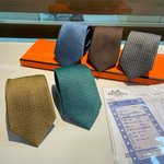 Réplica de diseñador superior
 Hermes Tie Printing Men Silk