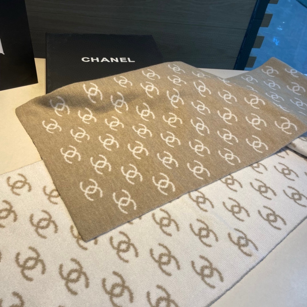 高品质CHANEL原单️近年的针织产品真是到极致了各大奢侈品牌都有针织产品️尤其香家我是通过各种渠道搞到