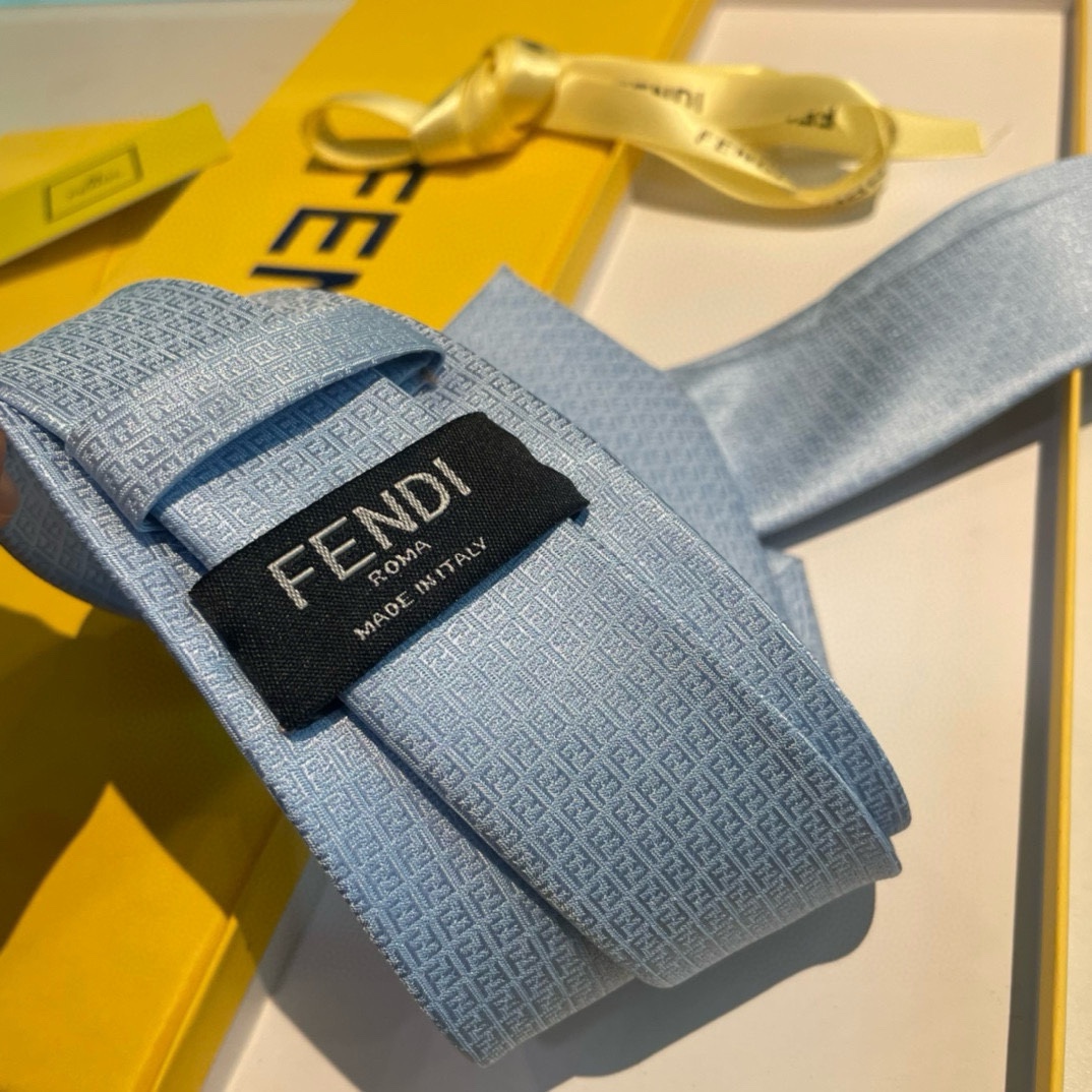 Fendi’s Explosive FF-Letter Silk Tie: Ideal Choice for Men’s Elegance - 图片 7