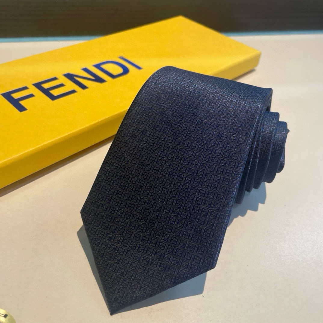 Fendi’s Explosive FF-Letter Silk Tie: Ideal Choice for Men’s Elegant Presentation - 图片 9