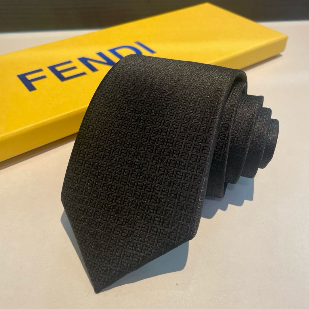 Fendi’s Explosive FF-Letter Silk Tie: Ideal Choice for Men’s Fashion Elegance - 图片 9