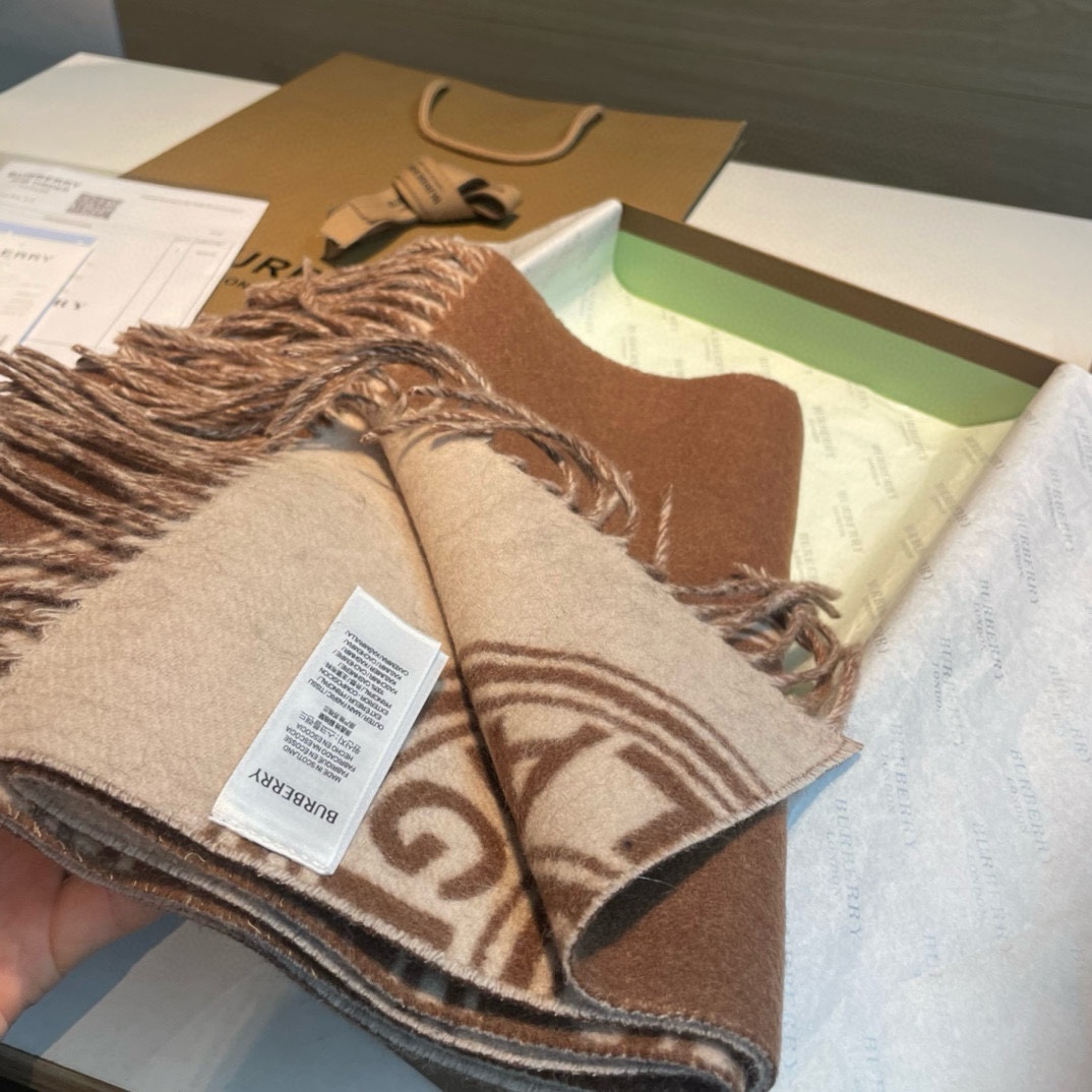 B家2024秋冬新品！！看到了围巾的天花板巴宝莉BURBERRY！双面双色羊毛围巾圆环logo设计100