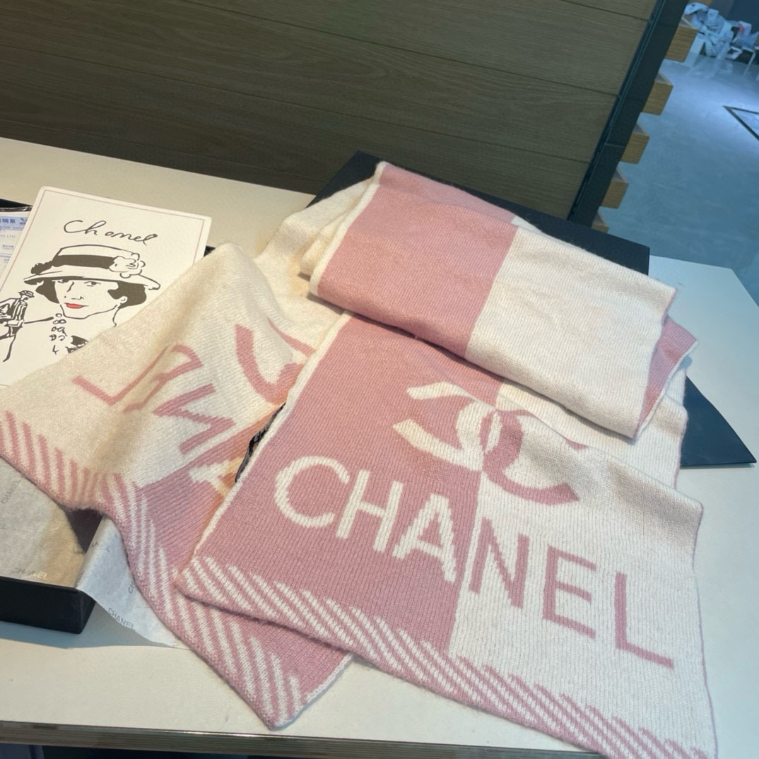 Chanel24秋冬新款24b针织围巾羊绒针织长巾️美翻了[流泪]御用殿堂级极品️新款在售进口纯羊绒针织