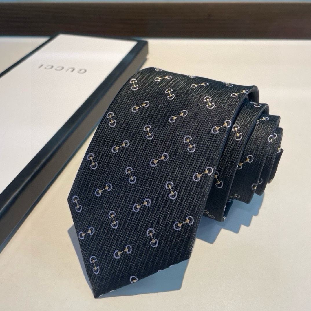 Luxurious G-Box Packaging Elevates Men’s Fashion with Classic G-Logo Flower. - 图片 7