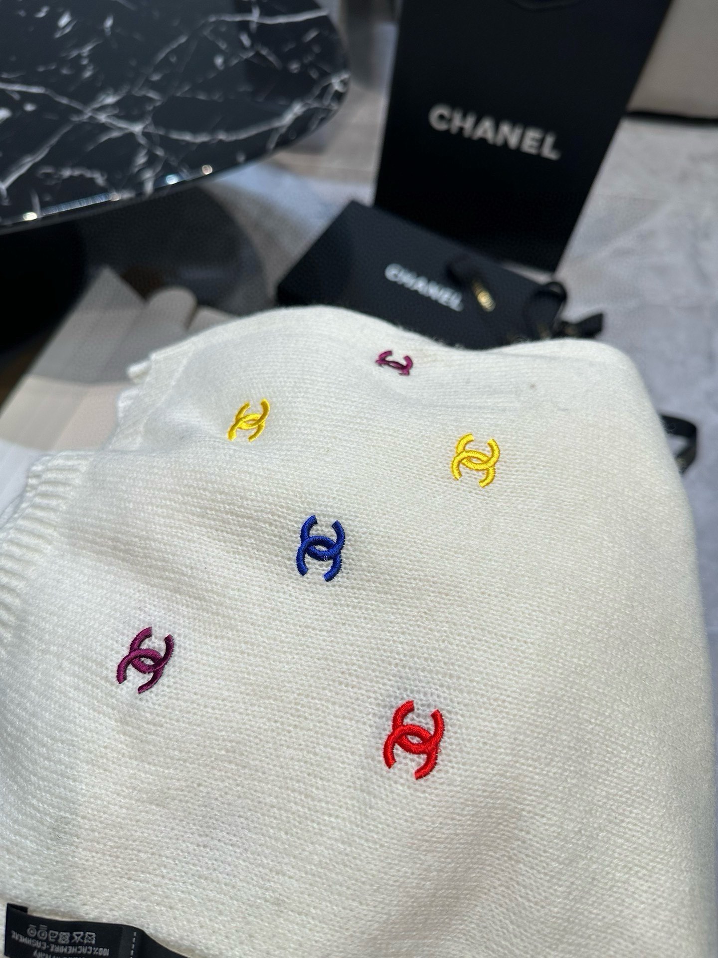 刺绣版CHANEL羊绒长巾顶级原单正品旷世绝美小香披肩羊绒围巾顶级高端货绝对值得珍藏香奈儿绝美百搭款专柜