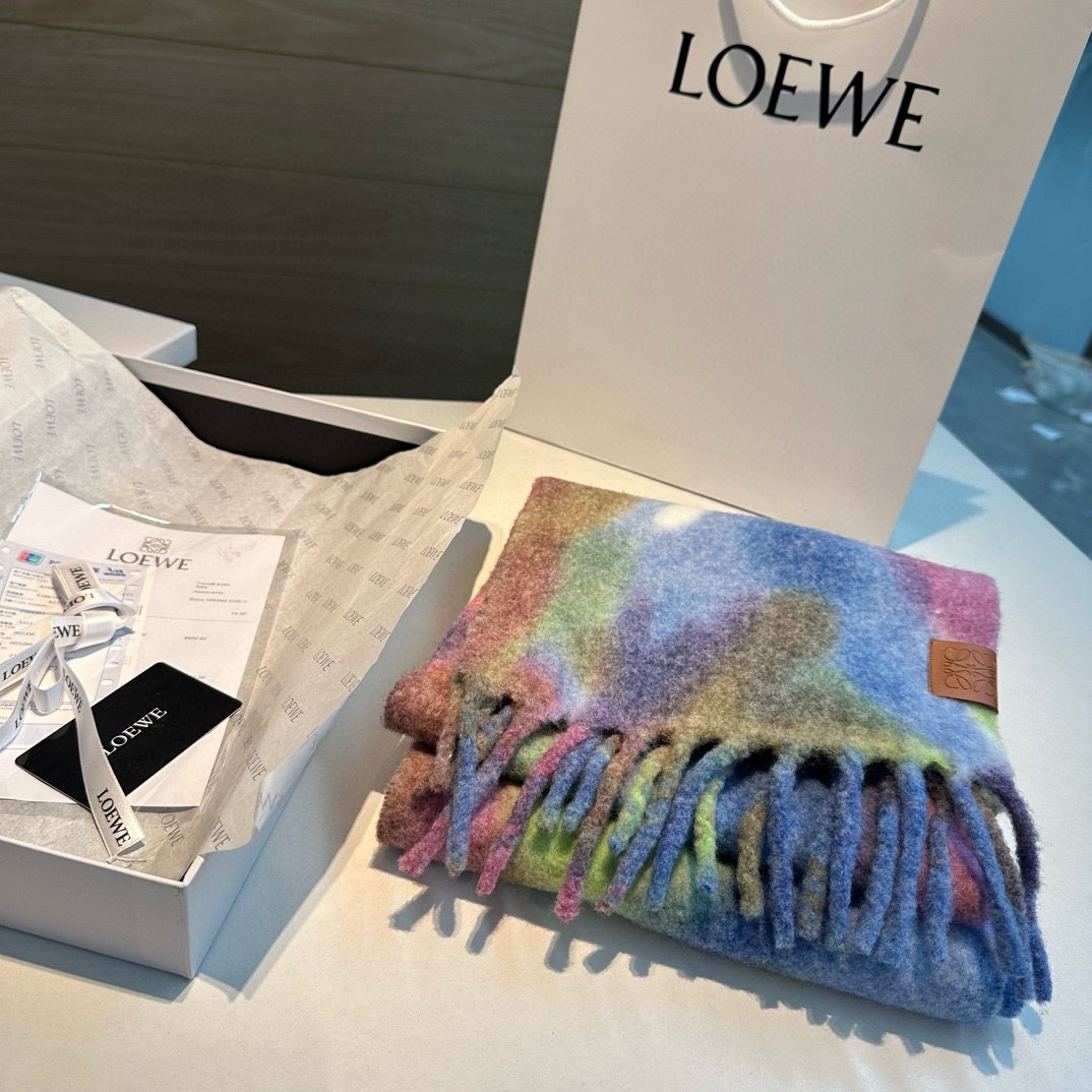 ️️Loewe超美新款扎染马海毛围巾！超级推荐入手！质感好货！罗意威主打的马海毛围巾据说超难买哦！！打了