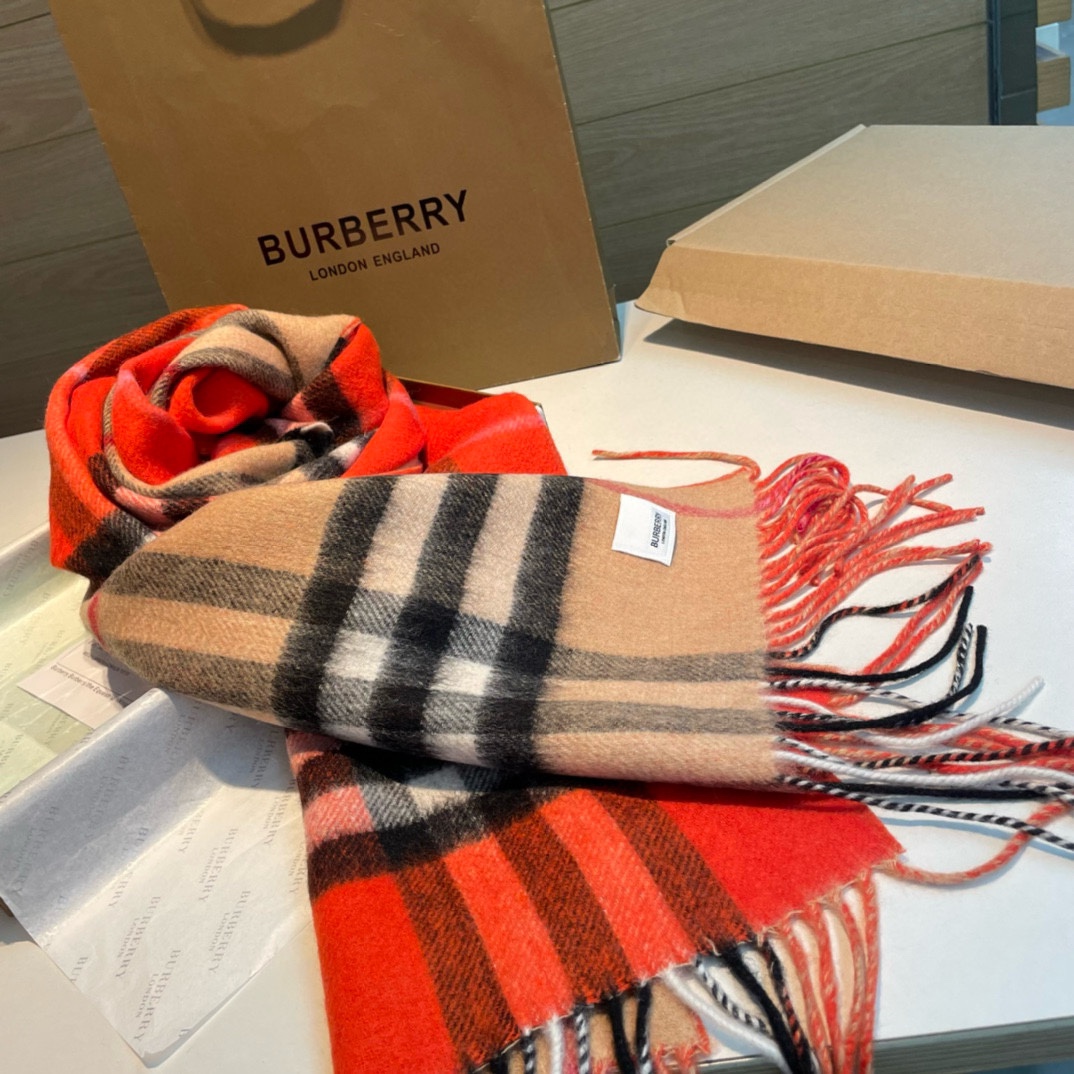 免代购Burberry重磅极品贸易公司订单货️超级流弊品质绝了被QC“潜规则”的Burberry限量披肩