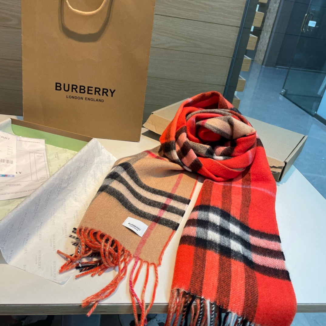 免代购Burberry重磅极品贸易公司订单货️超级流弊品质绝了被QC“潜规则”的Burberry限量披肩