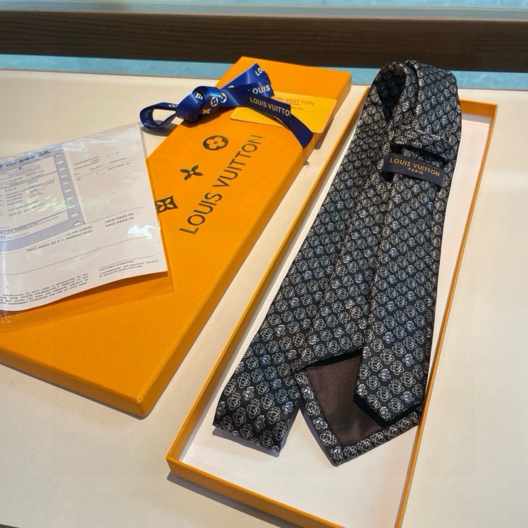Louis Vuitton Damier Pattern Silk Tie, Luxury Jacquard Necktie for Men 4 i1732978390 2508 7