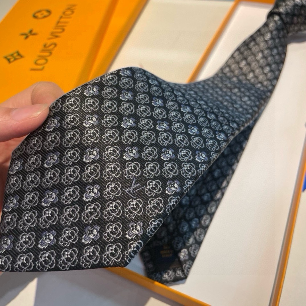 Louis Vuitton Damier Pattern Silk Tie, Luxury Jacquard Necktie for Men 10 i1732978390 9424 8
