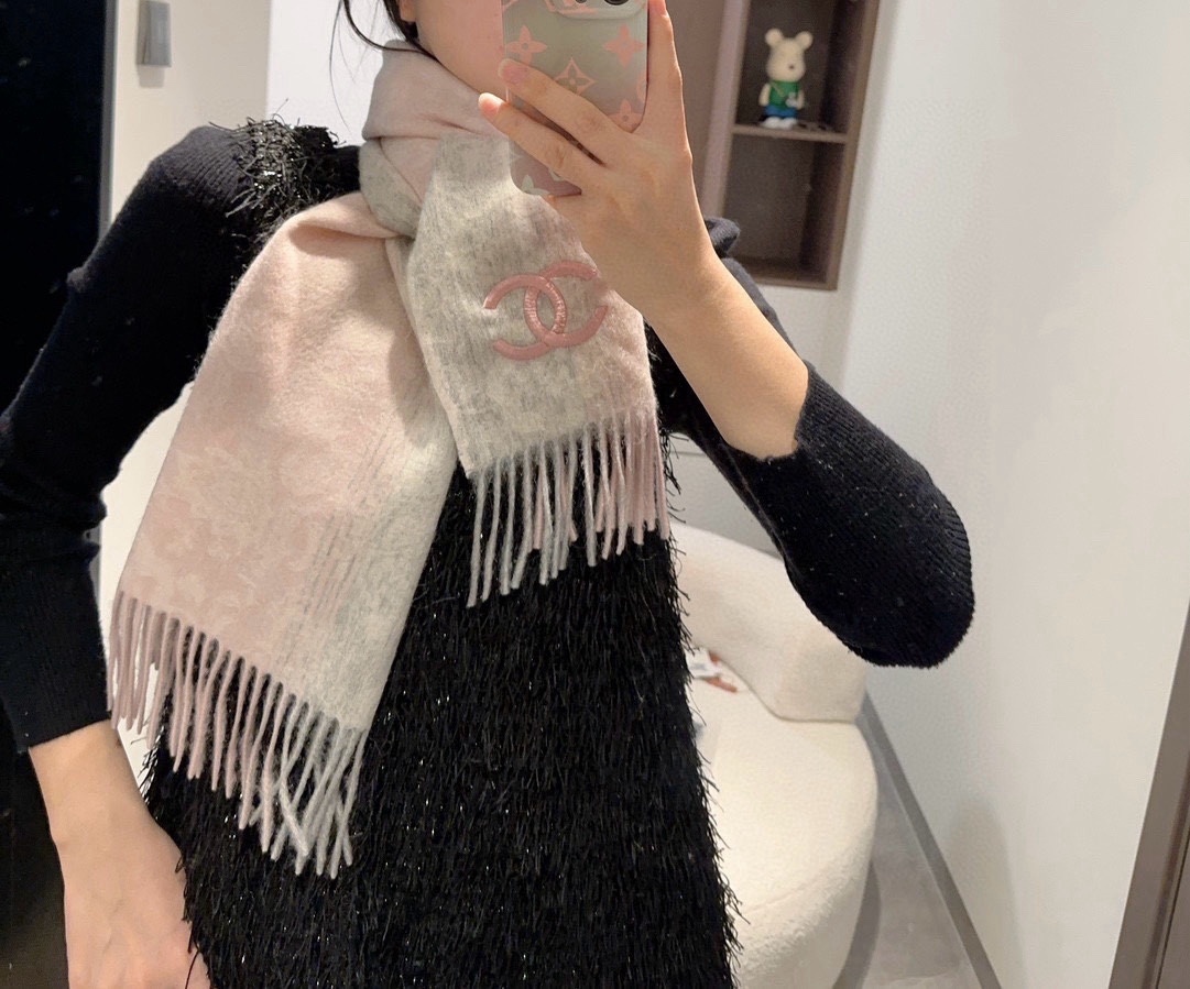 混绒版不扎脖CHANEL香奈儿喜欢有颜值高质量的亲可入手名媛单品无论怎么搭配都是满满的气质感100%极品