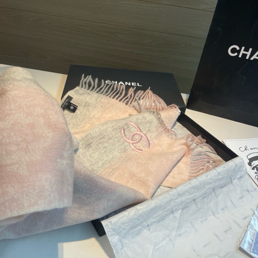 混绒版不扎脖CHANEL香奈儿喜欢有颜值高质量的亲可入手名媛单品无论怎么搭配都是满满的气质感100%极品