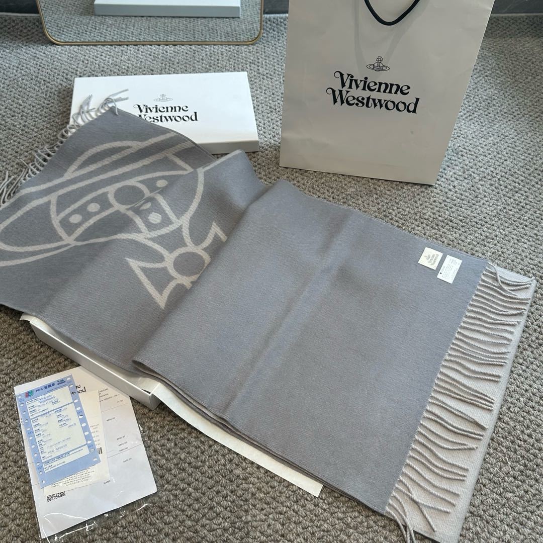 英国朋克教母“西太后VivienneWestwood”最爱的土星从精神上VivenneWestwood才