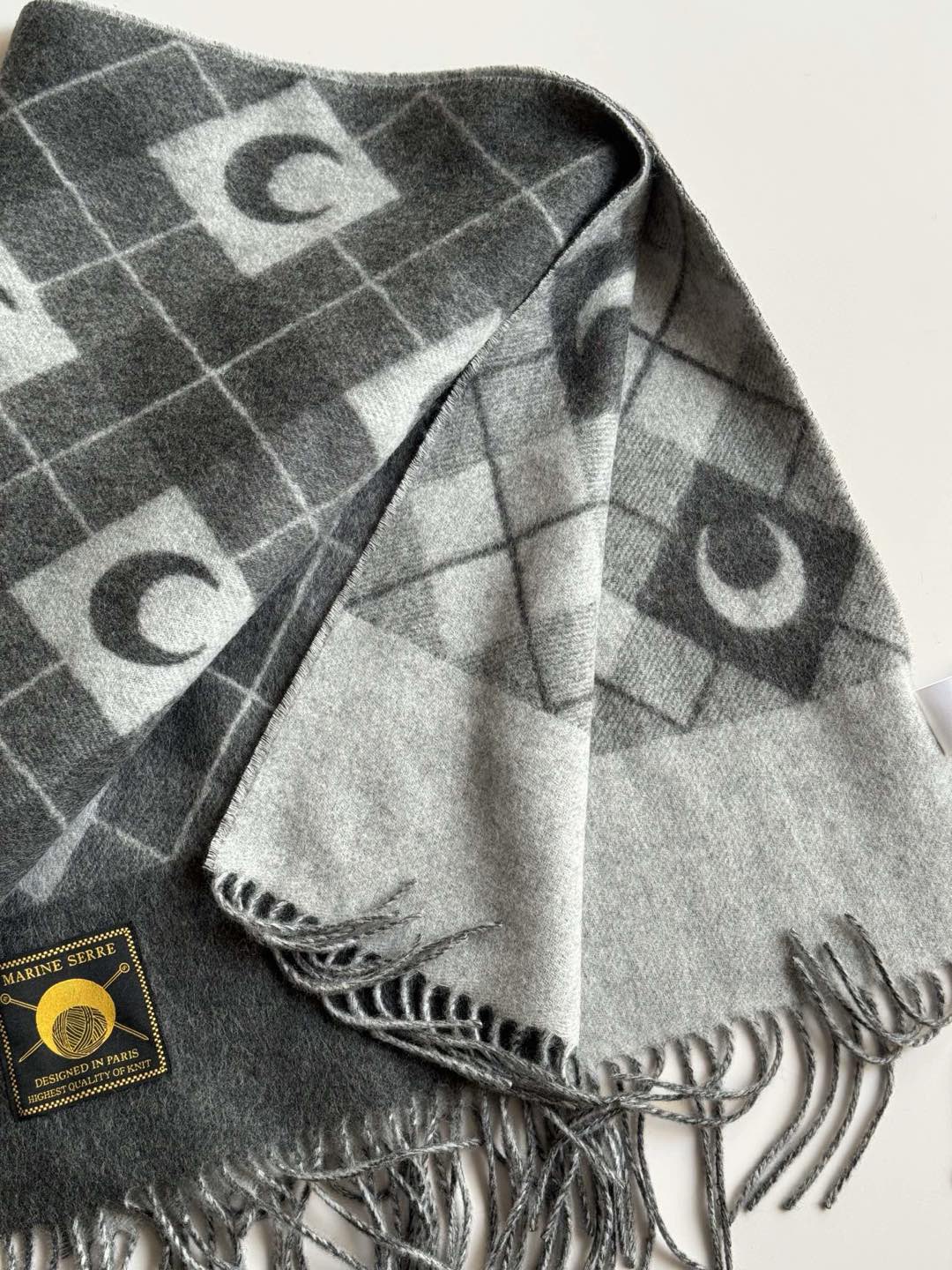 Eco-Friendly Wool Scarf by Sonsy: High Quality, Sustainable, and Stylish. - 图片 4