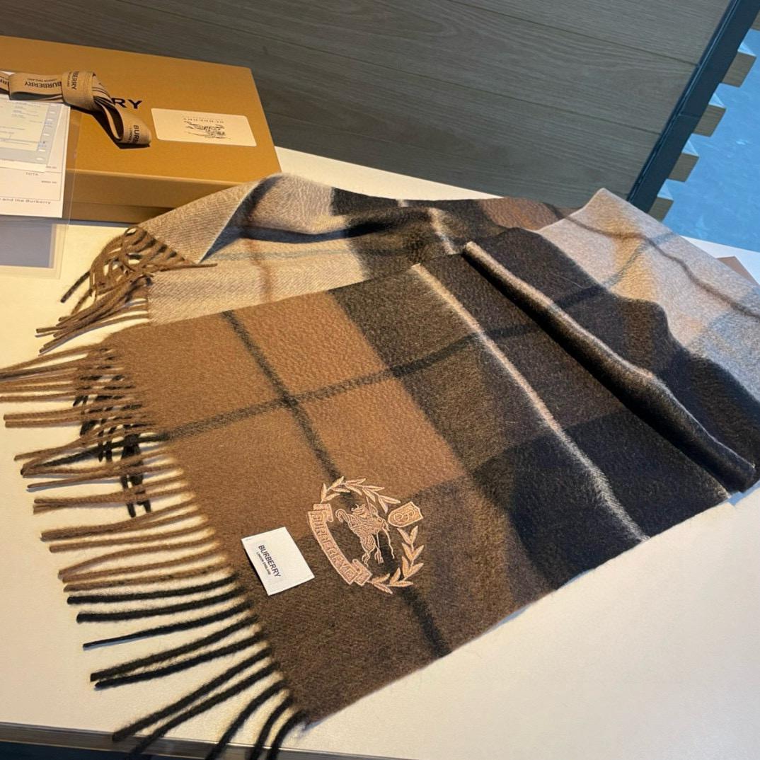 High-End Wool Scarf for Men: Quality, Style, and Comfort in One Accessory - 图片 4