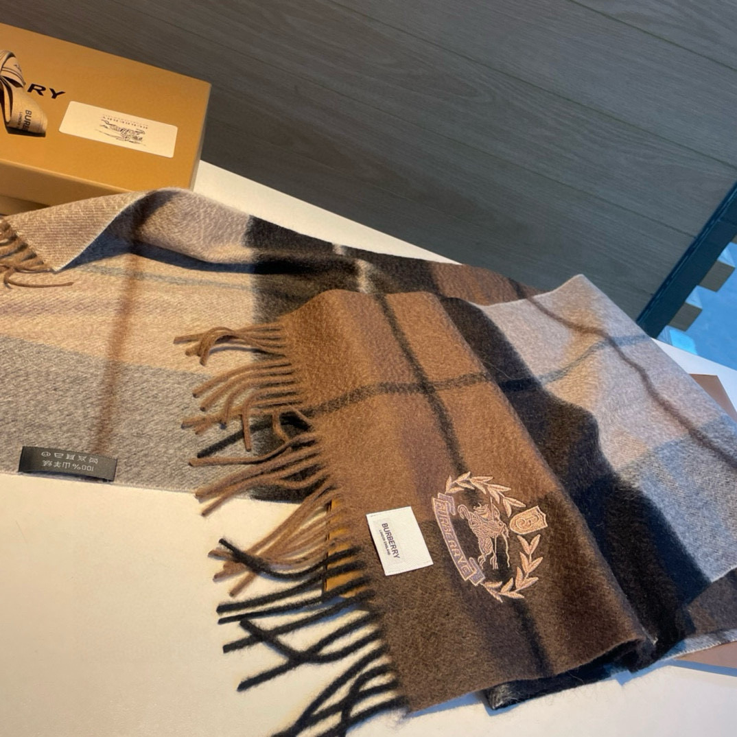 High-End Wool Scarf for Men: Quality, Style, and Comfort in One Accessory - 图片 5