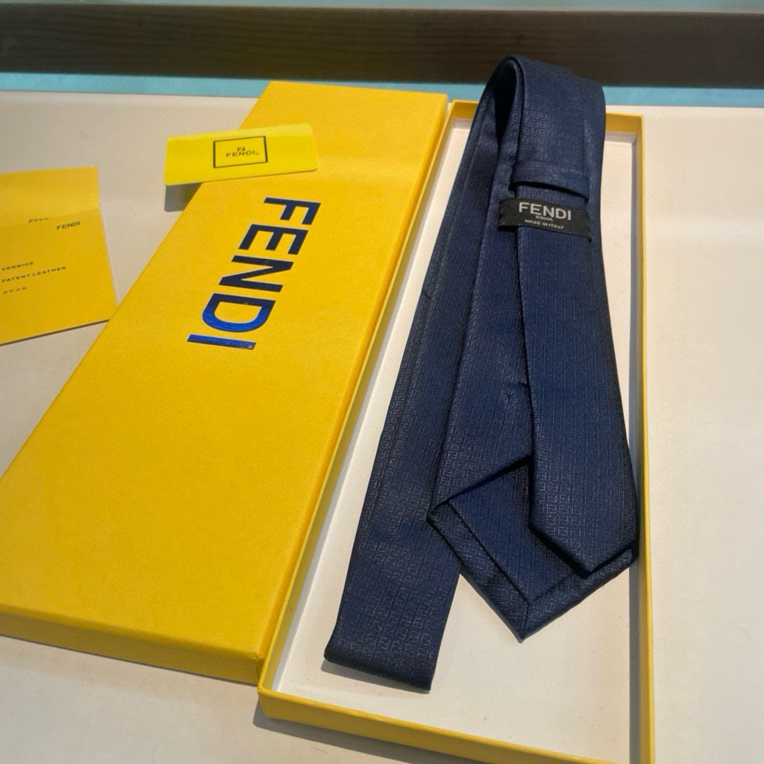 New Male Fendi Explosive Silk Tie: Iconic FF Letter Design for Elegant Men - 图片 3