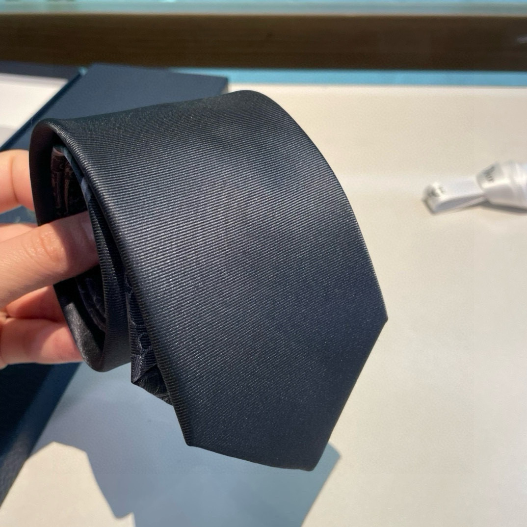 New Dior Men’s Tie Collection: Express Your Personality with Style! - 图片 8