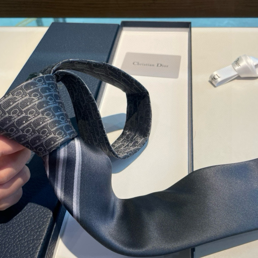 New Dior Men’s Tie Collection: Express Your Personality with Style! - 图片 6